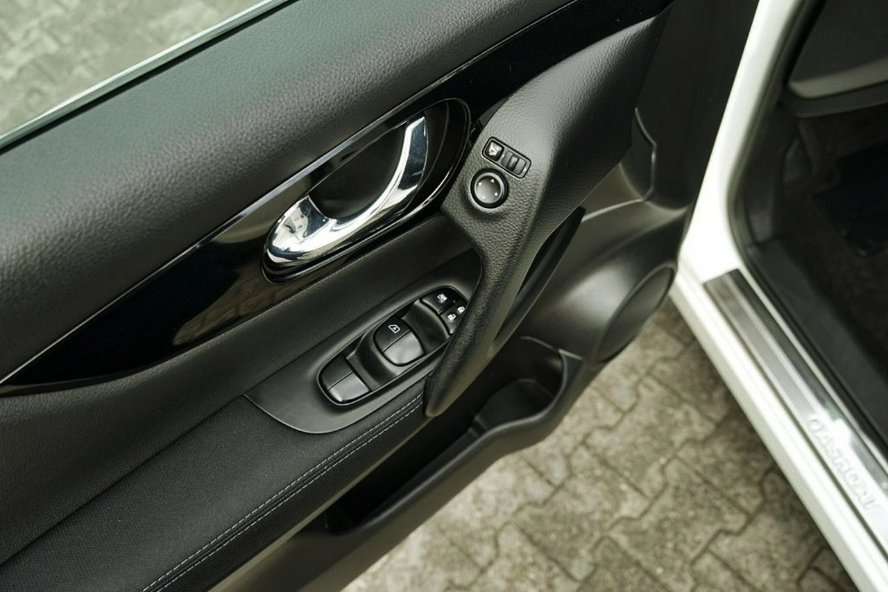 Nissan Qashqai - Zdjęcie 15
