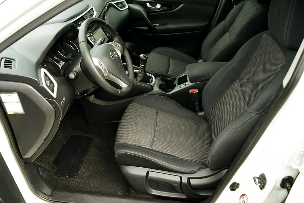 Nissan Qashqai - Zdjęcie 16