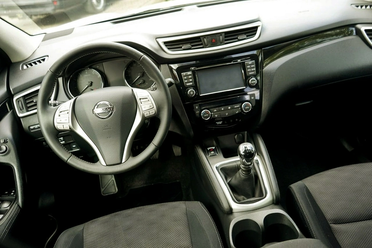 Nissan Qashqai - Zdjęcie 25