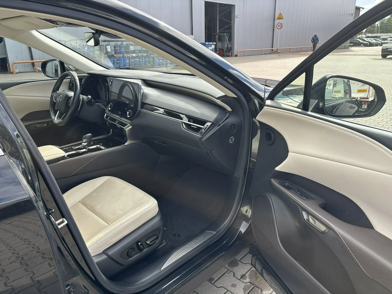 Lexus RX - Zdjęcie 15