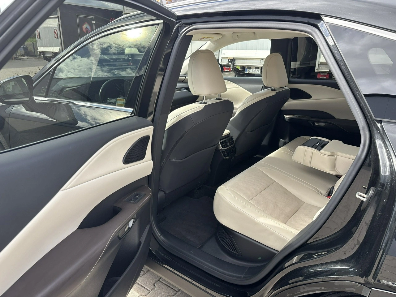 Lexus RX - Zdjęcie 19