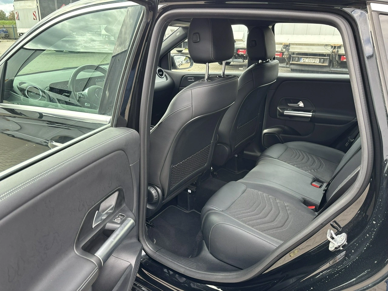 Mercedes B 220 - Zdjęcie 19