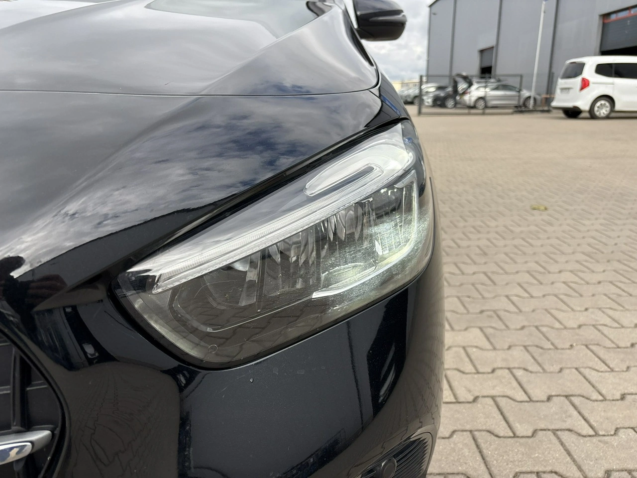 Mercedes B 220 - Zdjęcie 8