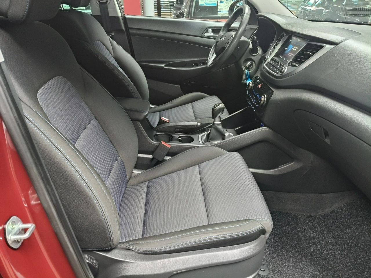 Hyundai Tucson - Zdjęcie 14