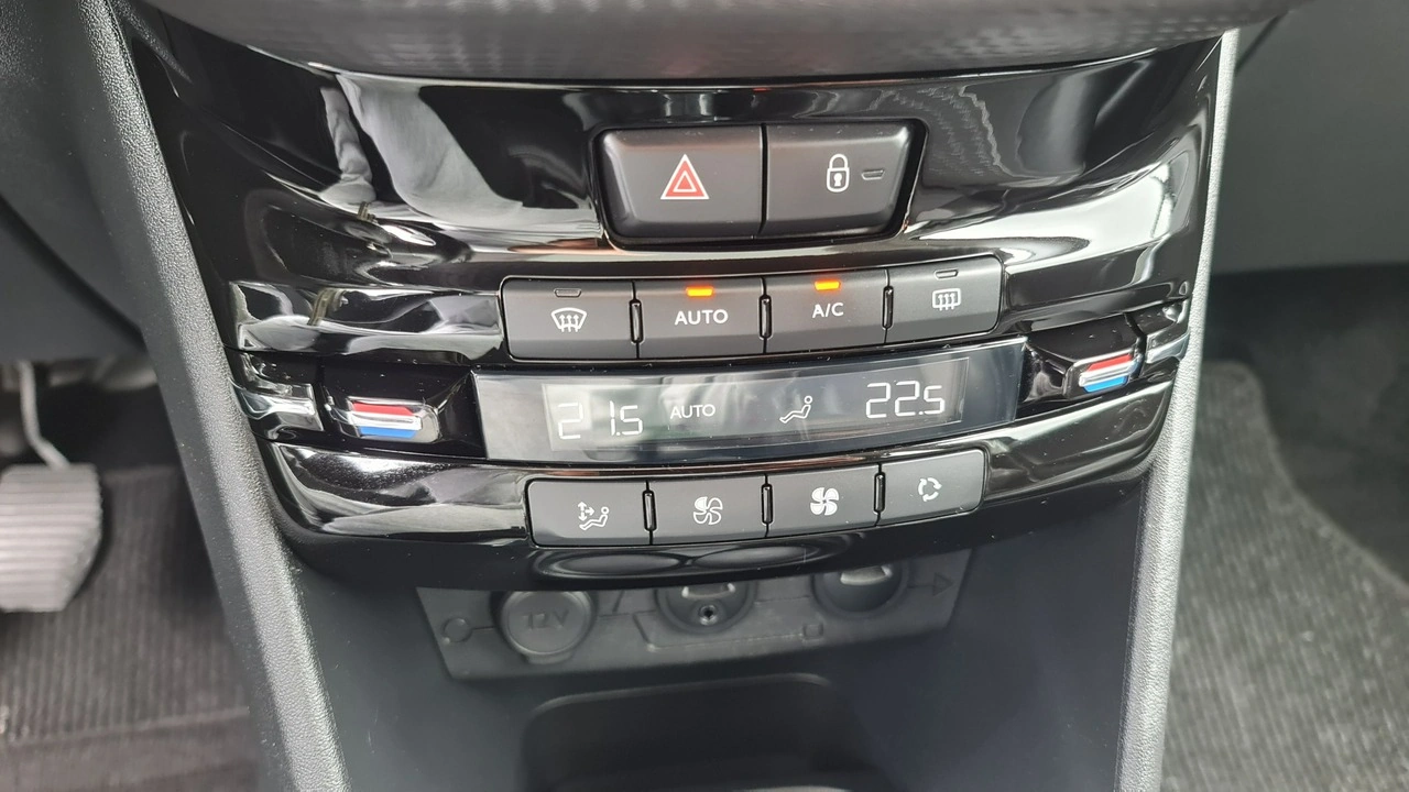 Peugeot 2008 - Zdjęcie 20