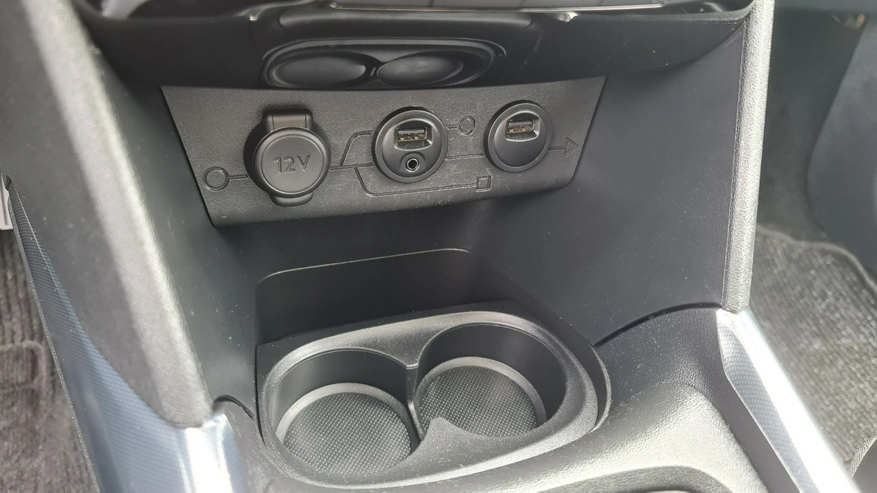 Peugeot 2008 - Zdjęcie 21