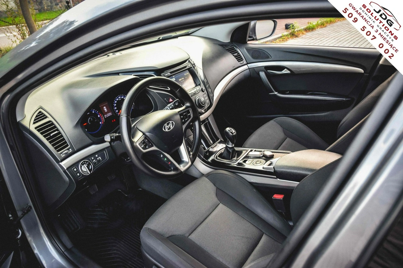 Hyundai i40 - Zdjęcie 12