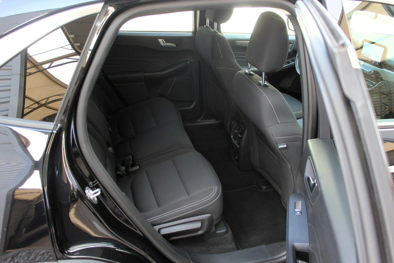 Ford Kuga - Zdjęcie 13
