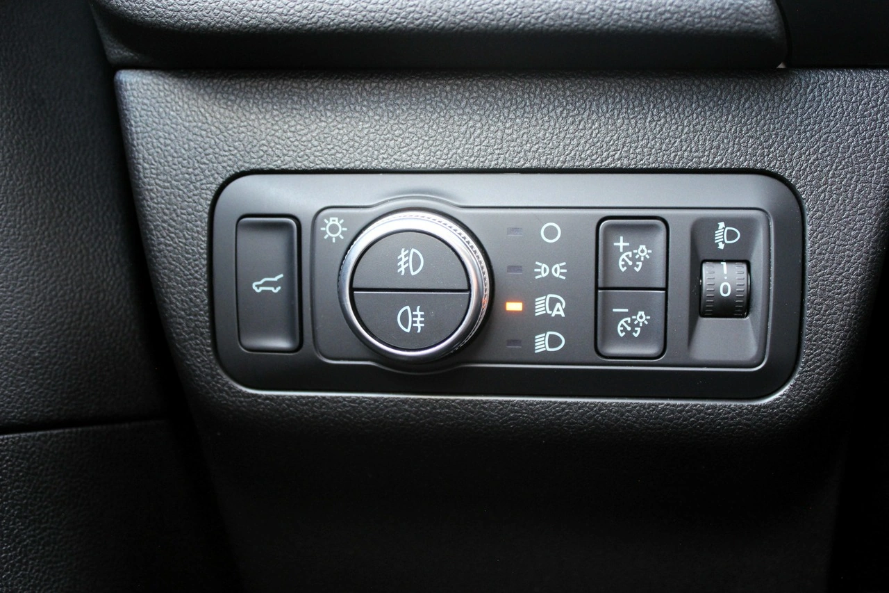 Ford Kuga - Zdjęcie 20