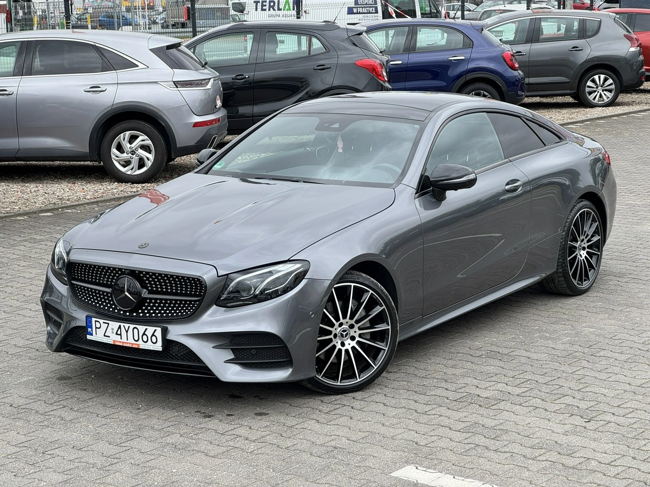 Mercedes E 200 - Zdjęcie 1