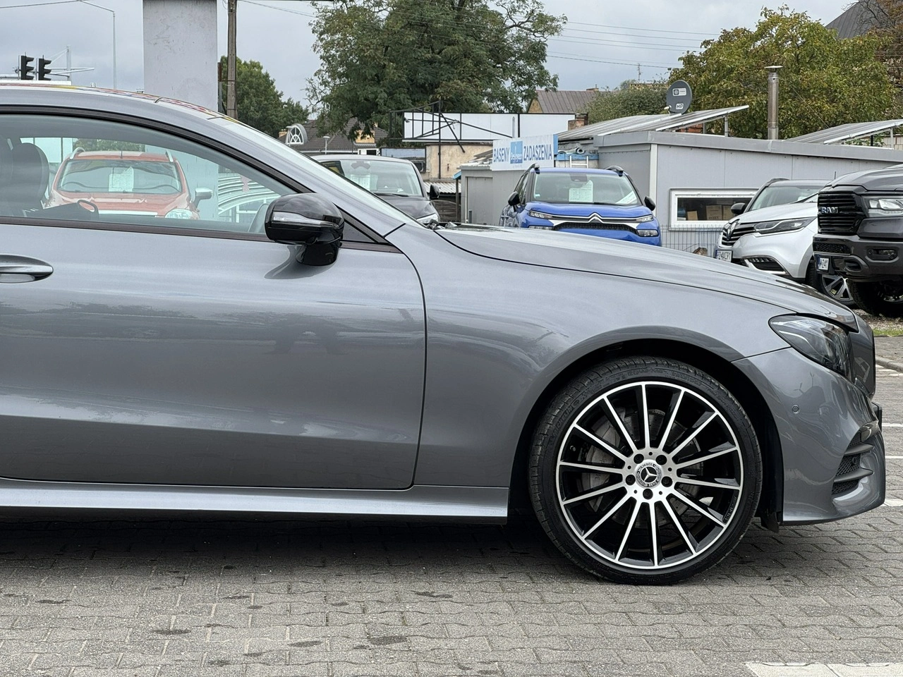 Mercedes E 200 - Zdjęcie 16