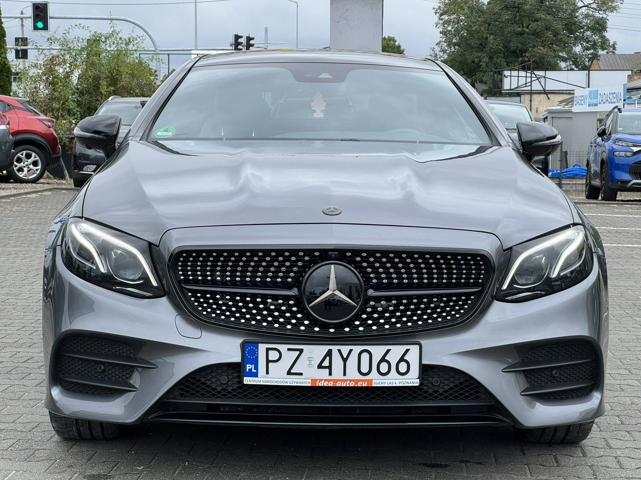 Mercedes E 200 - Zdjęcie 18