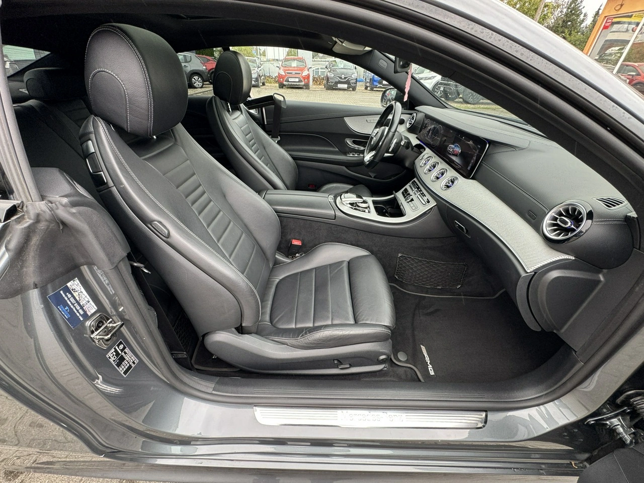 Mercedes E 200 - Zdjęcie 26