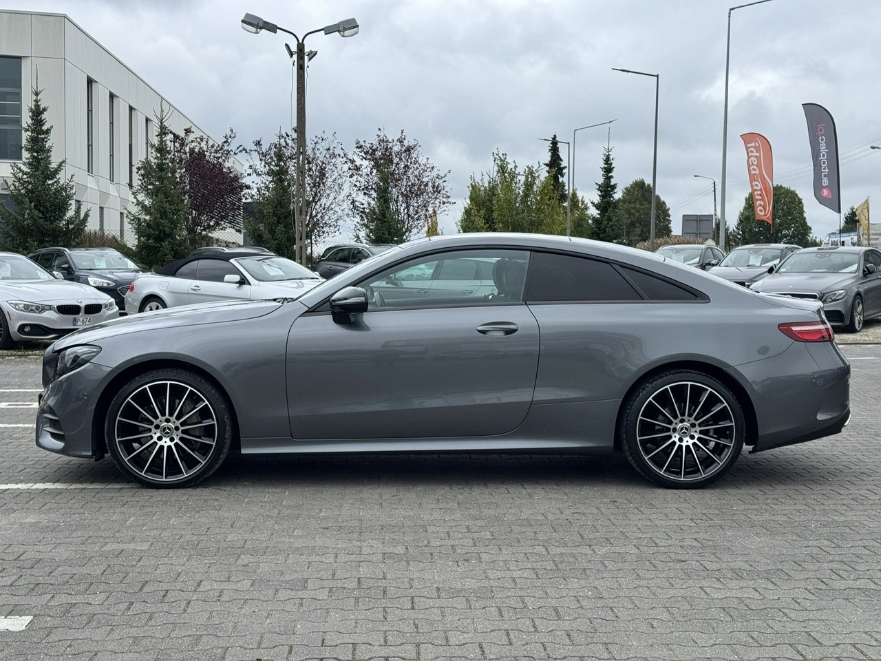 Mercedes E 200 - Zdjęcie 3