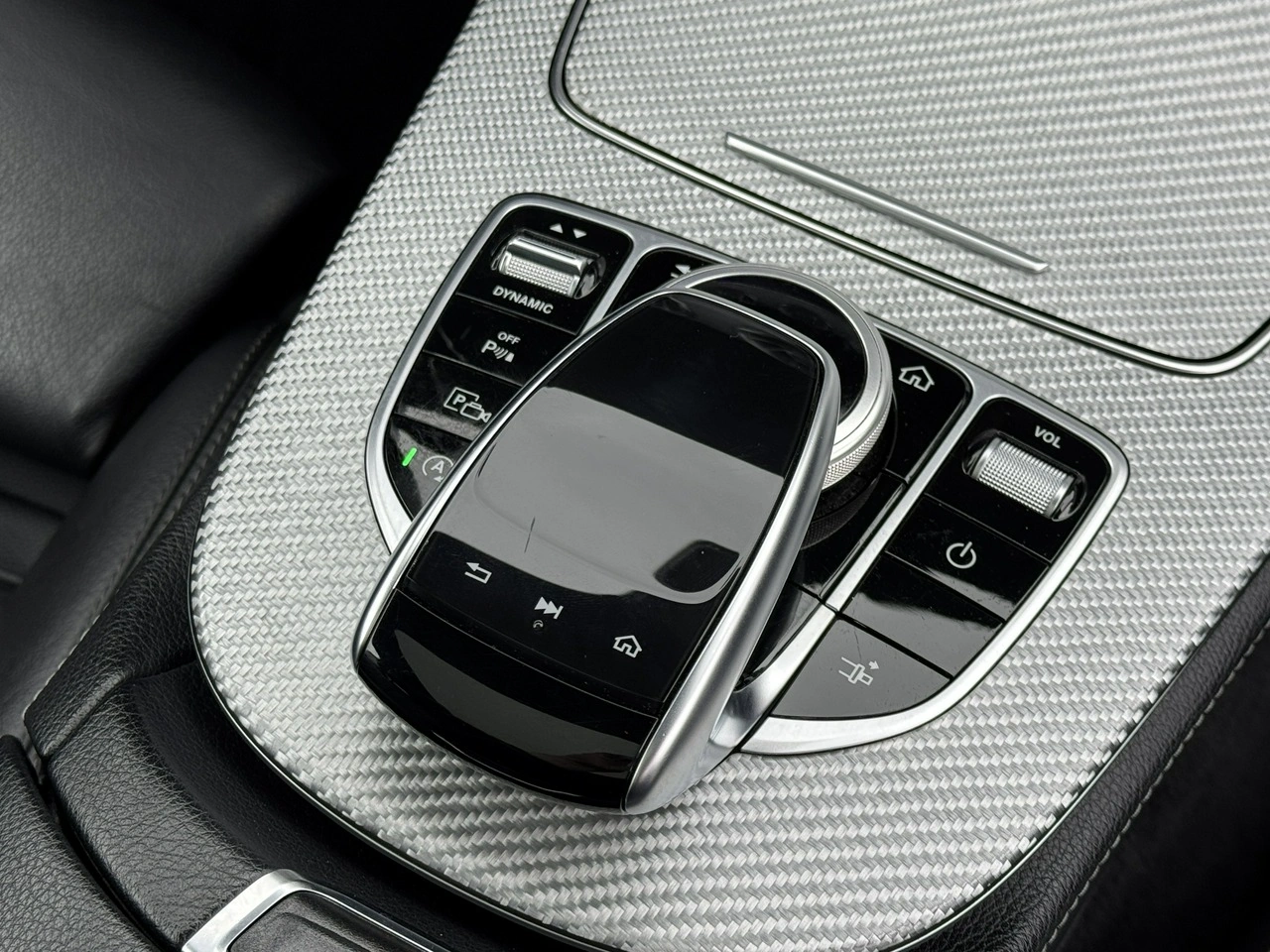 Mercedes E 200 - Zdjęcie 39