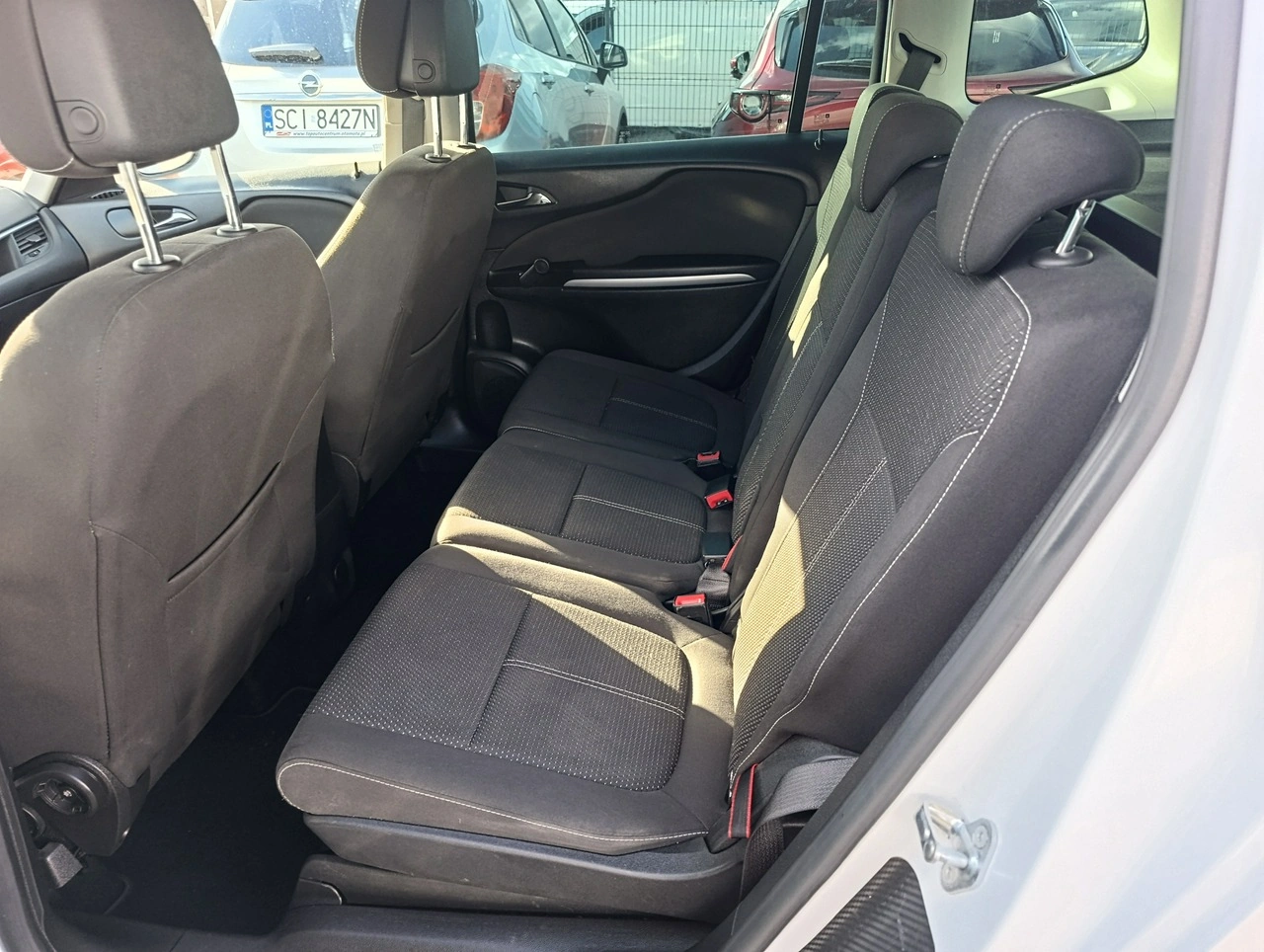 Opel Zafira - Zdjęcie 11