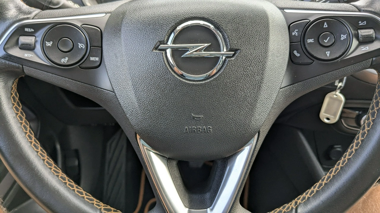 Opel Crossland X - Zdjęcie 30
