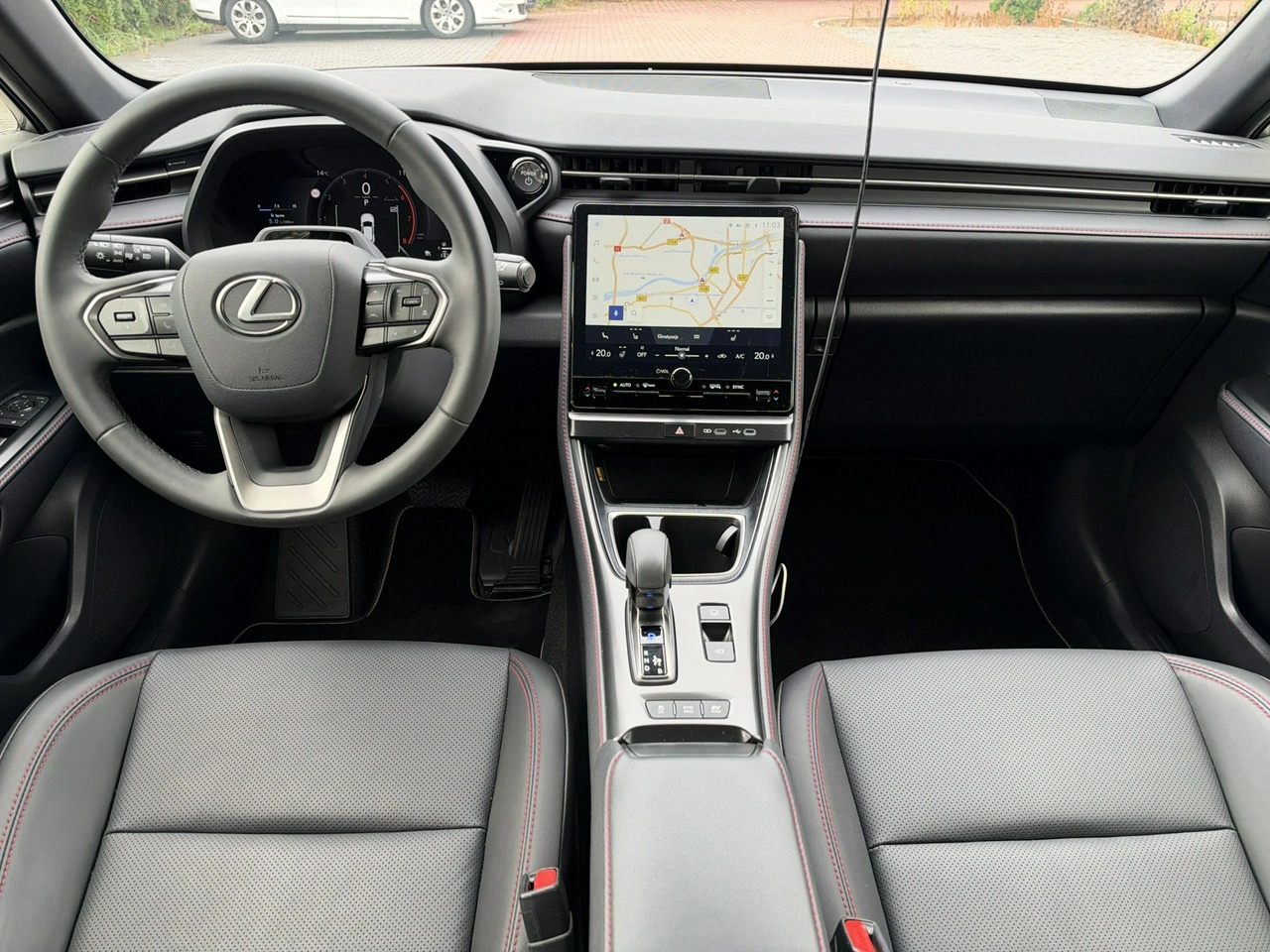 Lexus LBX - Zdjęcie 21
