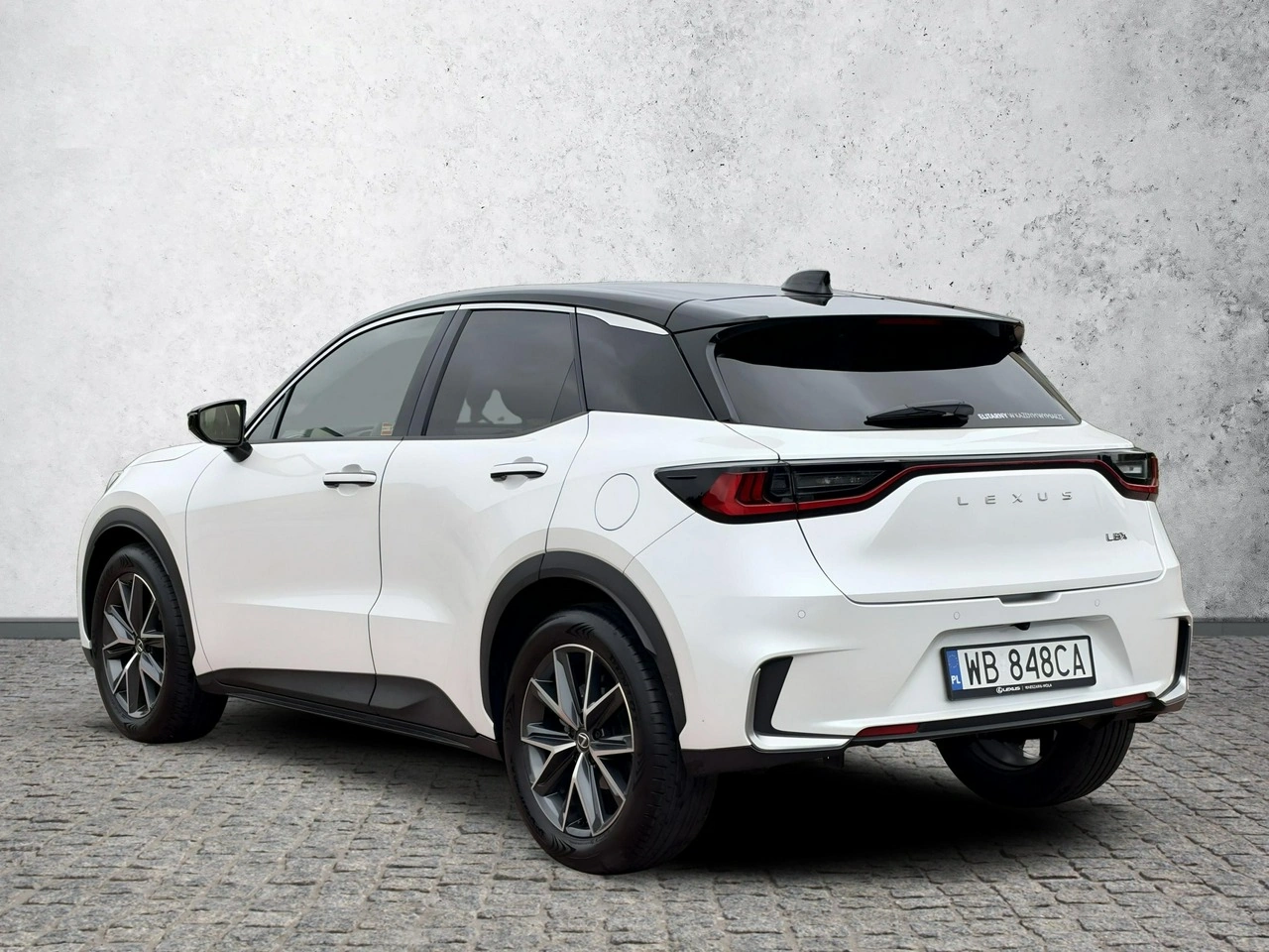 Lexus LBX - Zdjęcie 2
