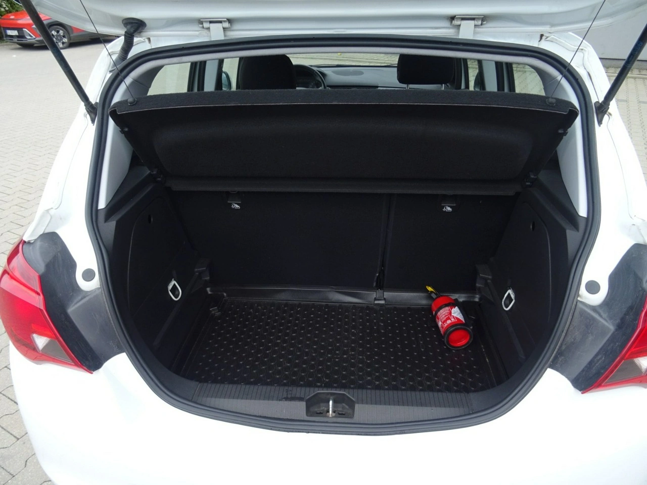 Opel Corsa - Zdjęcie 14