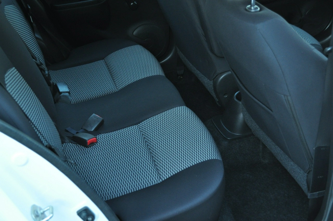 Nissan Micra - Zdjęcie 26