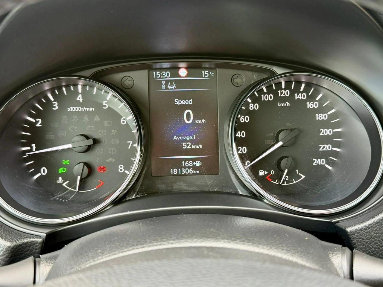 Nissan Qashqai - Zdjęcie 17