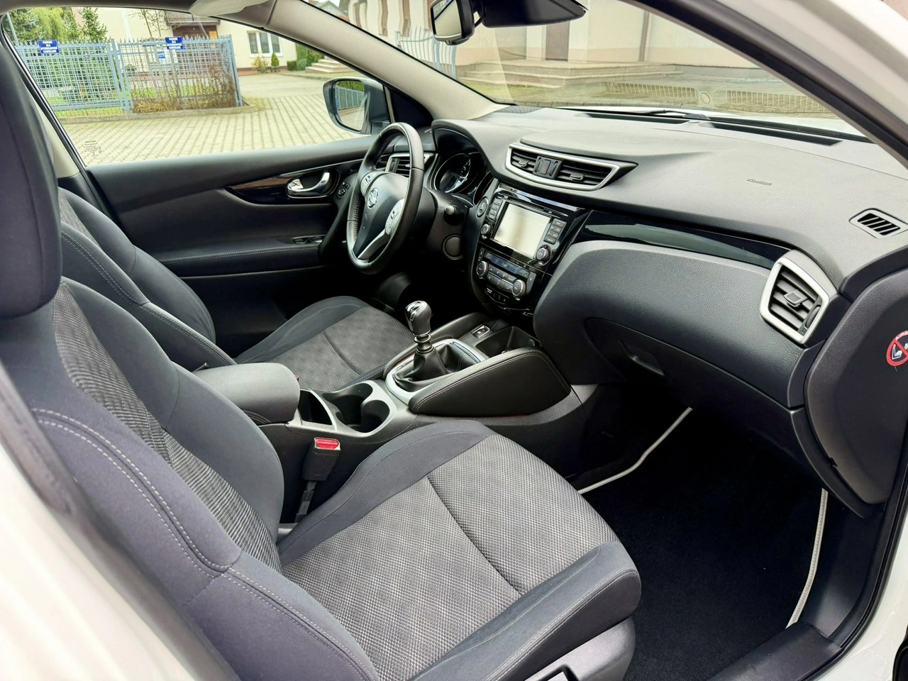 Nissan Qashqai - Zdjęcie 8
