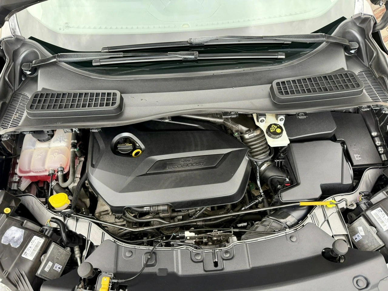 Ford Kuga - Zdjęcie 17
