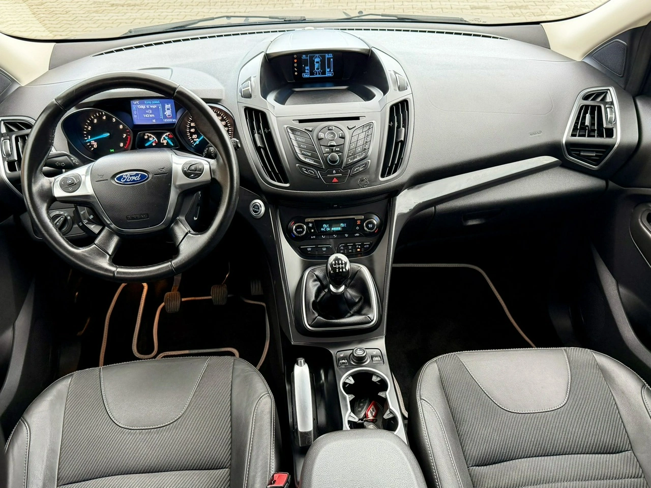 Ford Kuga - Zdjęcie 4