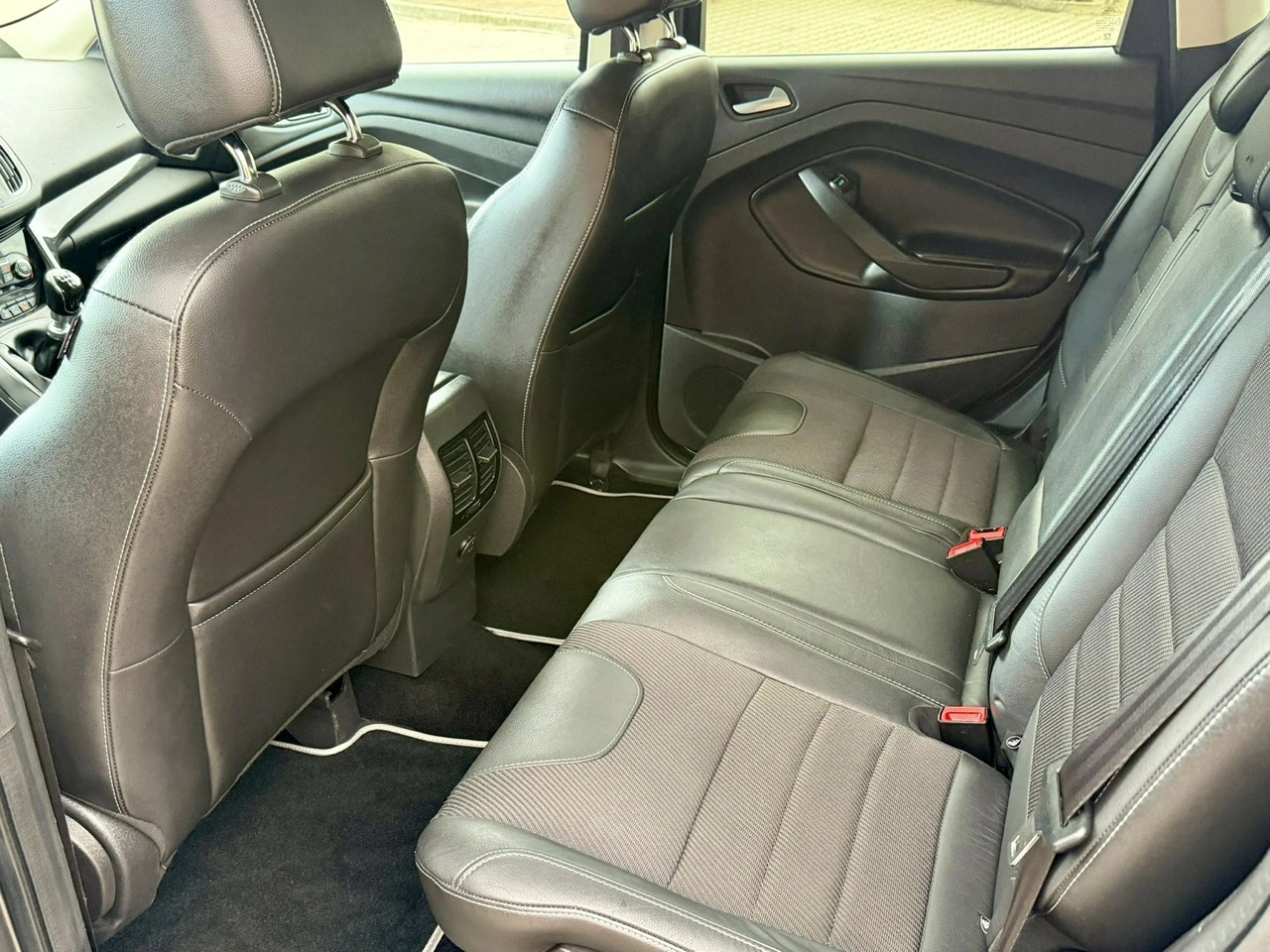 Ford Kuga - Zdjęcie 6