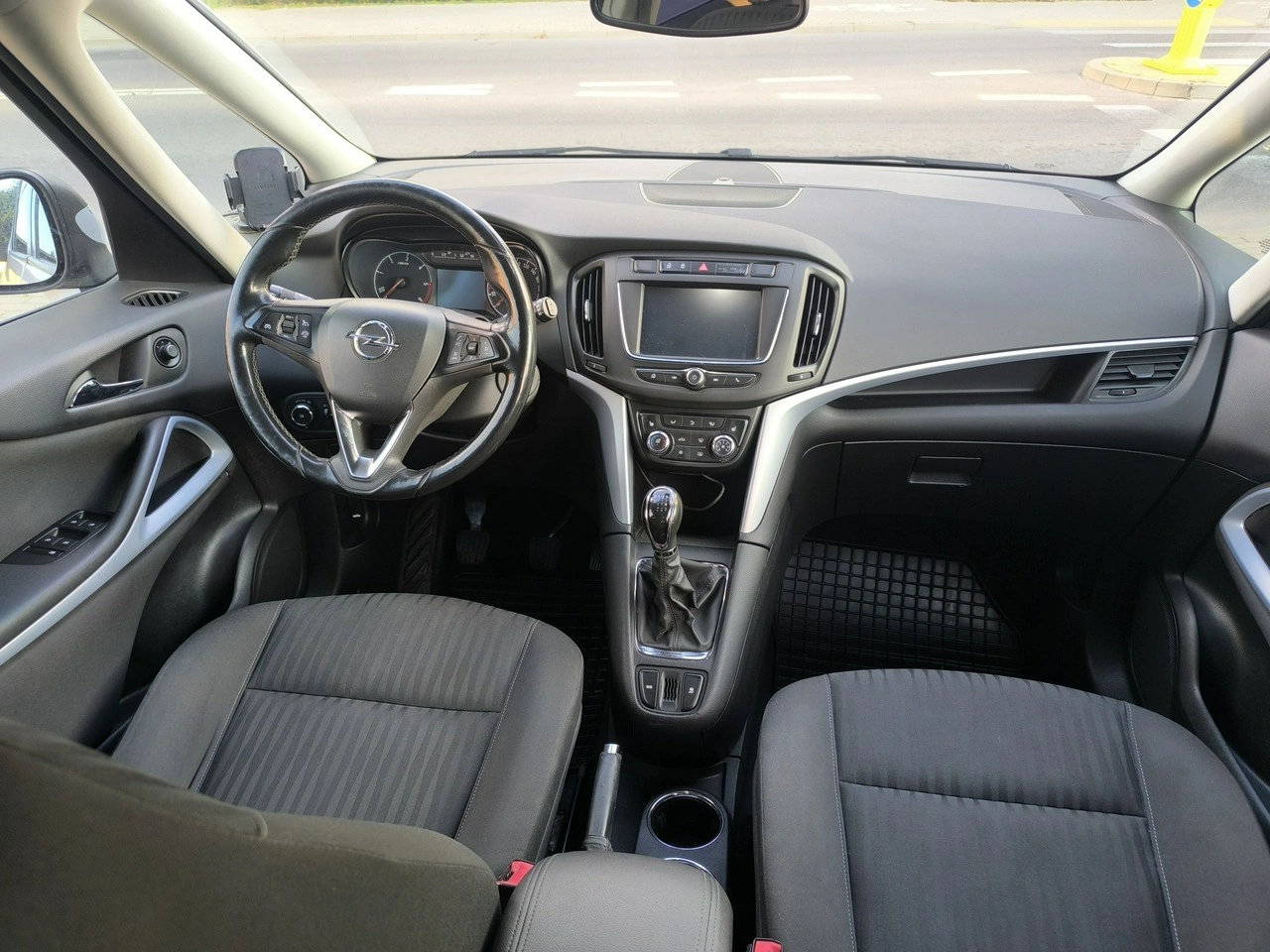 Opel Zafira - Zdjęcie 16