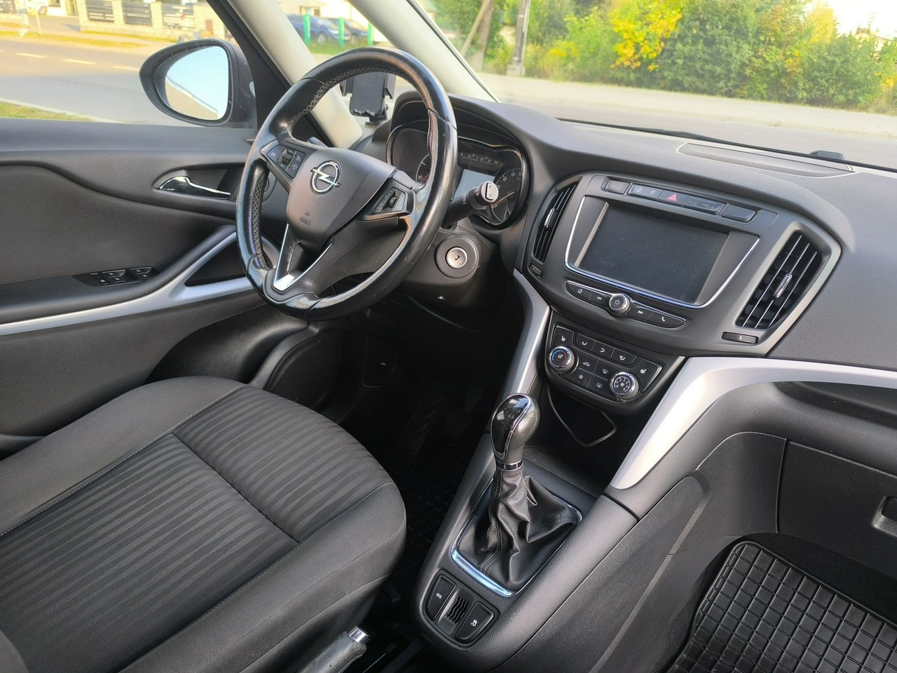 Opel Zafira - Zdjęcie 19