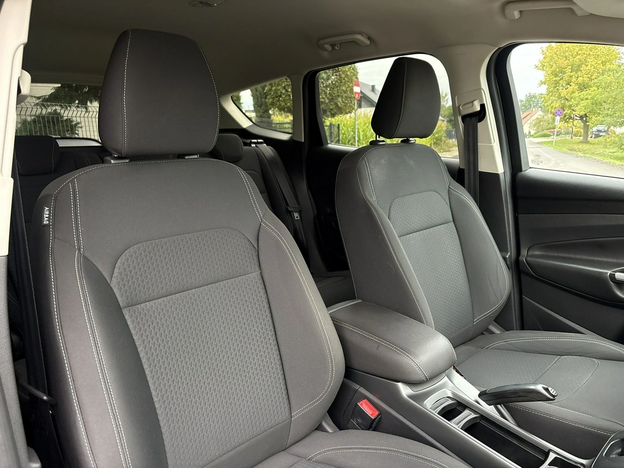 Ford Kuga - Zdjęcie 18