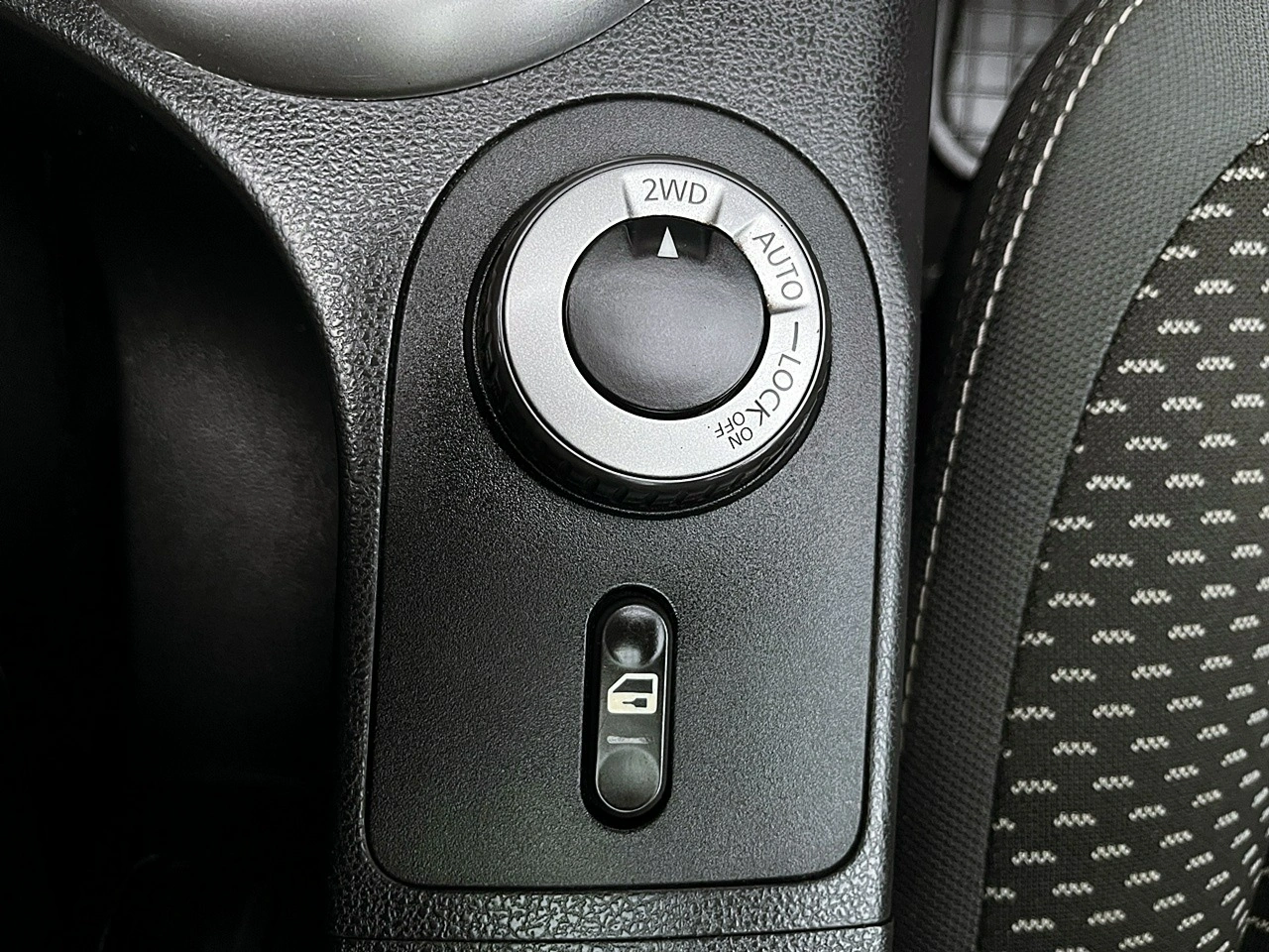 Nissan Qashqai - Zdjęcie 17