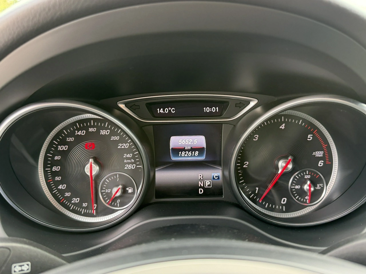Mercedes CLA 220 - Zdjęcie 27