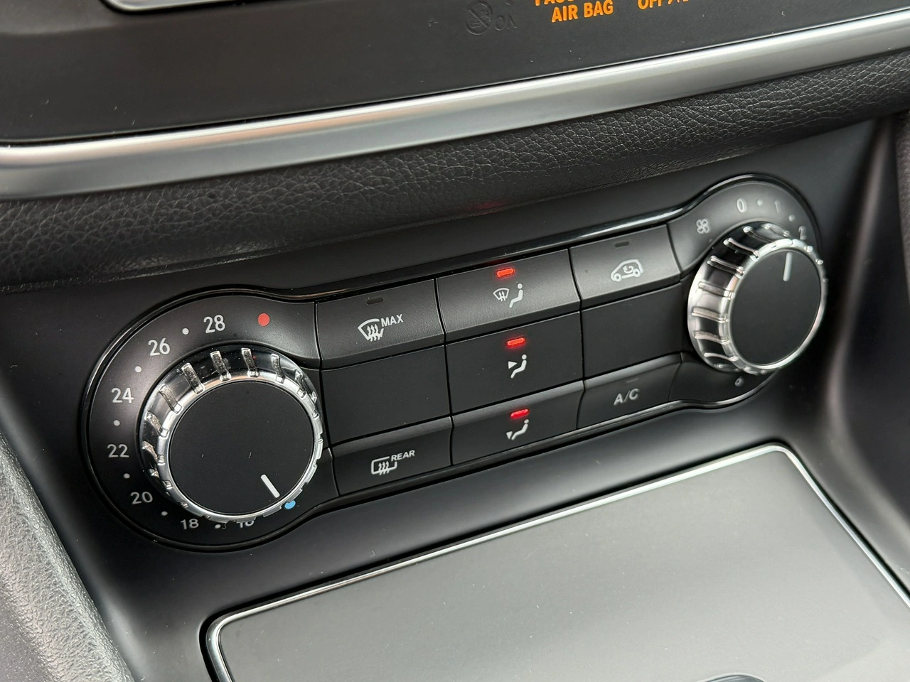 Mercedes CLA 220 - Zdjęcie 26