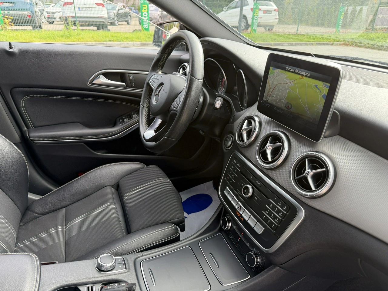 Mercedes CLA 220 - Zdjęcie 36