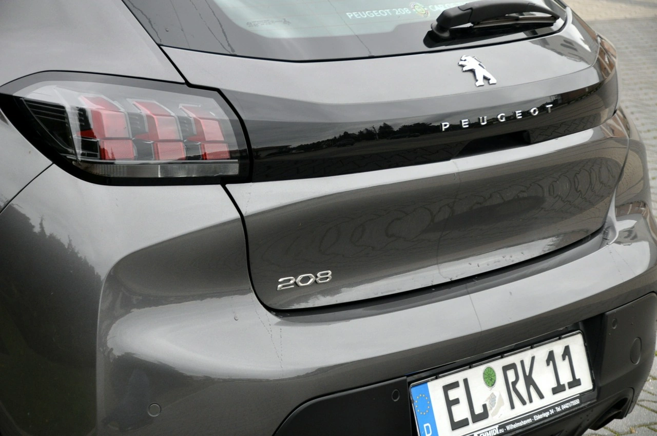 Peugeot 208 - Zdjęcie 15