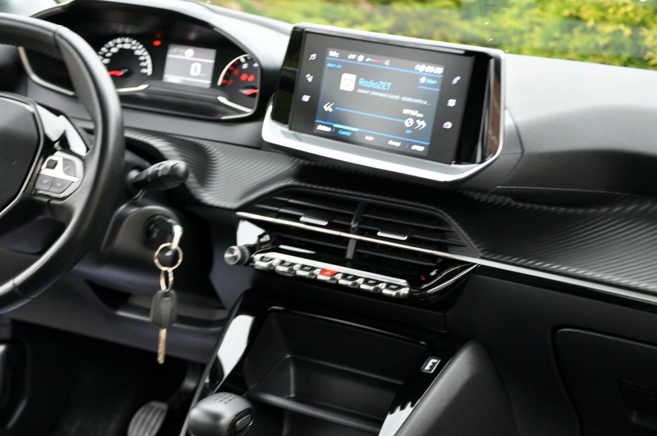 Peugeot 208 - Zdjęcie 25