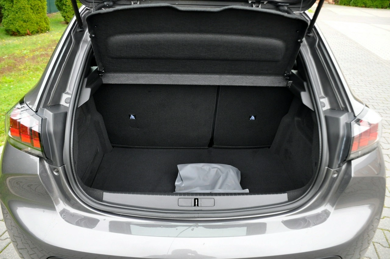 Peugeot 208 - Zdjęcie 36