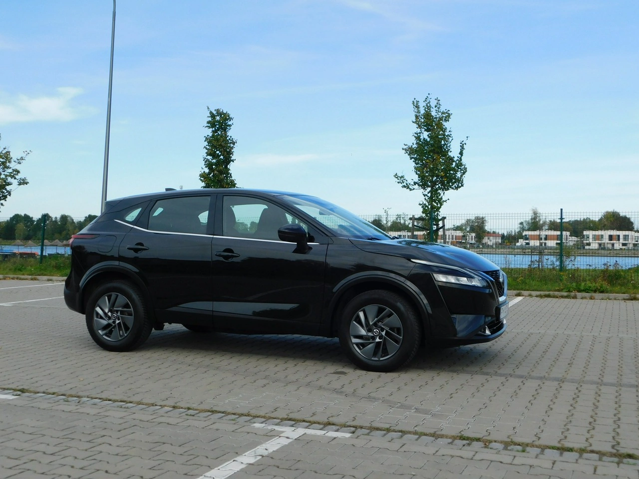 Nissan Qashqai - Zdjęcie 23
