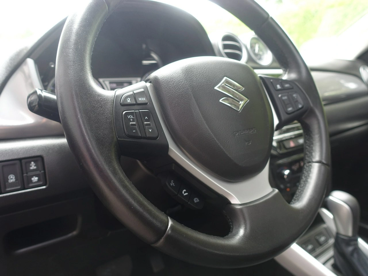 Suzuki Vitara - Zdjęcie 20