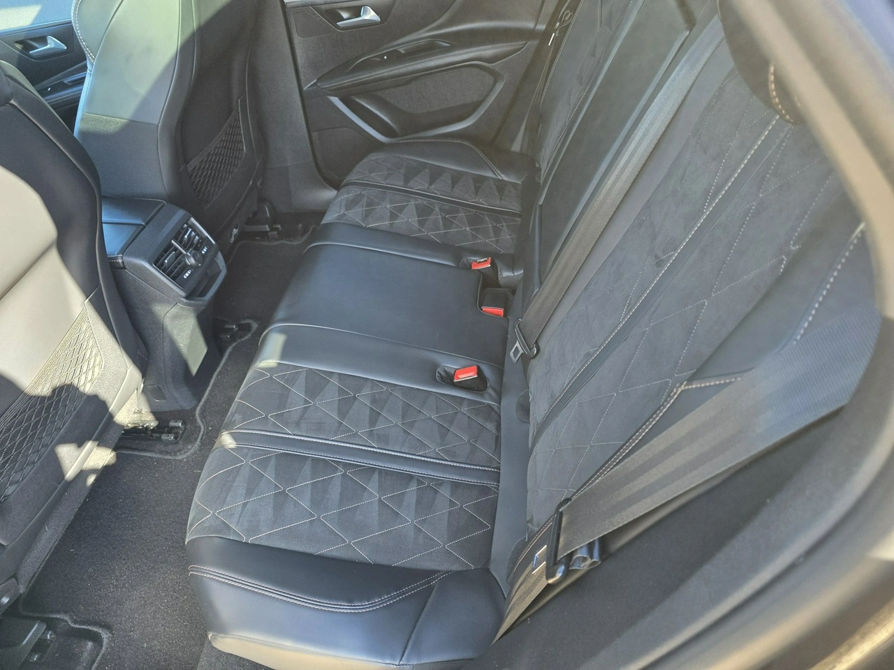 Peugeot 3008 - Zdjęcie 15