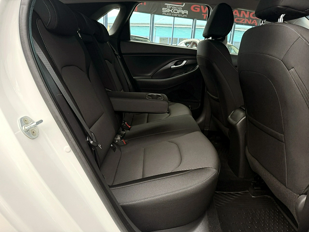Hyundai i30 - Zdjęcie 11