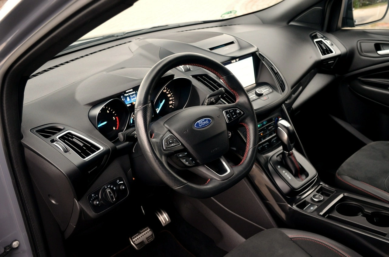 Ford Kuga - Zdjęcie 12