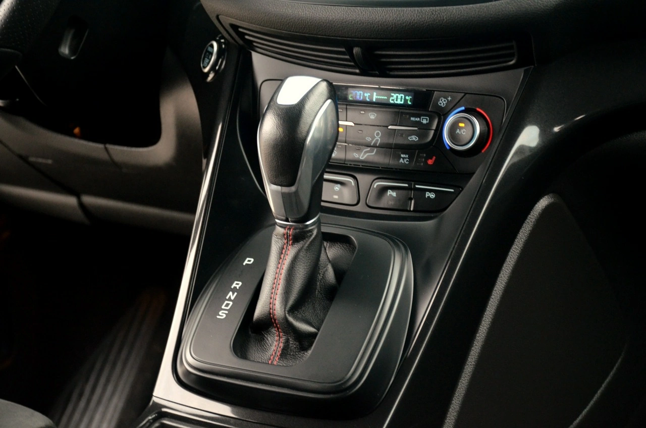 Ford Kuga - Zdjęcie 16