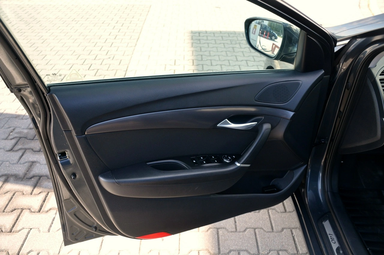 Hyundai i40 - Zdjęcie 14