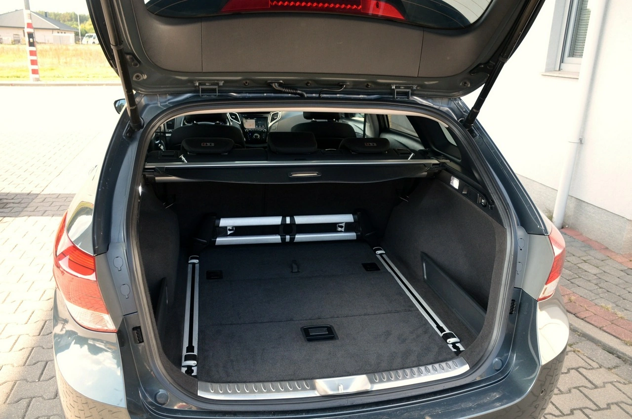 Hyundai i40 - Zdjęcie 24