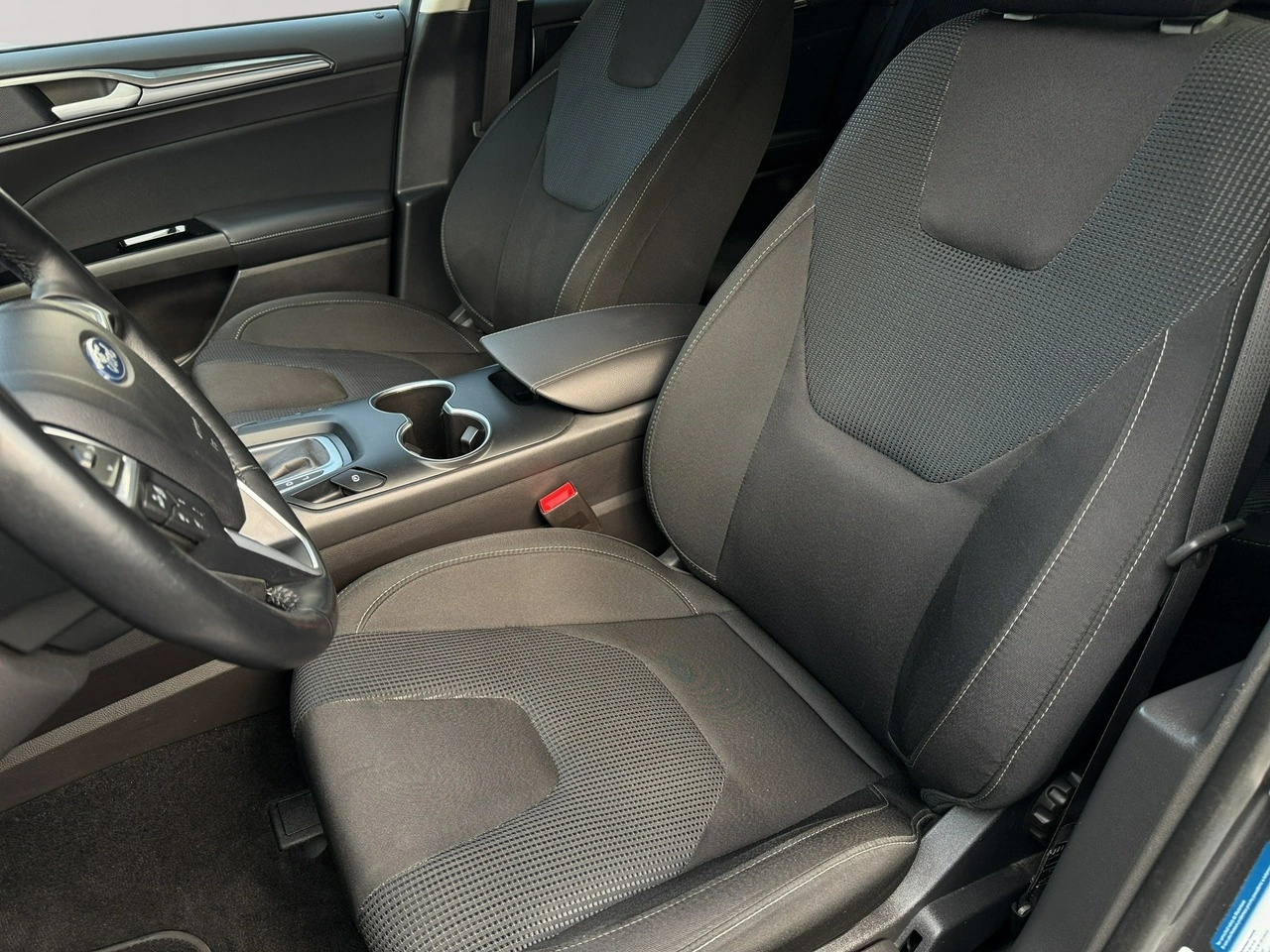 Ford Mondeo - Zdjęcie 11