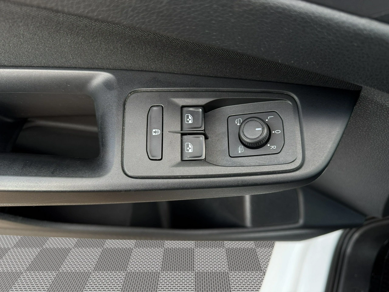 Ford Tourneo Connect - Zdjęcie 10